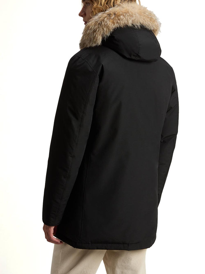 ARCTIC DETACHABLE FUR PARKA Woolrich Giubbino Uomo Cfwoou0482mhut0001 Nero