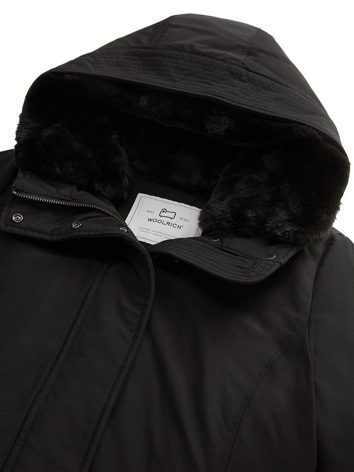 BOULDER FAUX FUR PARKA Woolrich Giubbino Donna Cfwwou0724frut0001 Nero