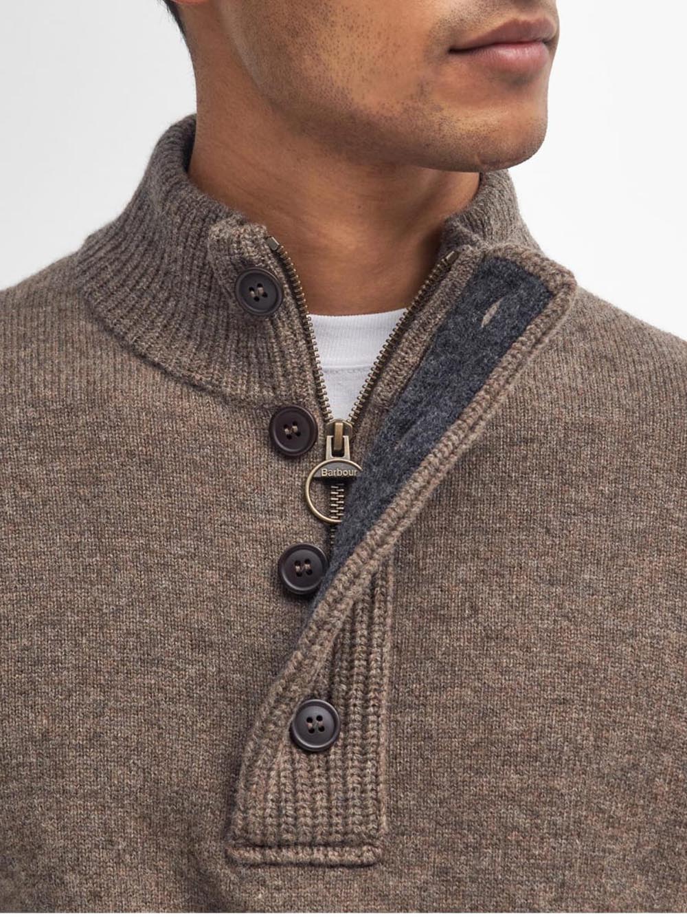 ESSENTIAL PATCH HALF ZIP Barbour Maglia Uomo Mkn0585 Marrone
